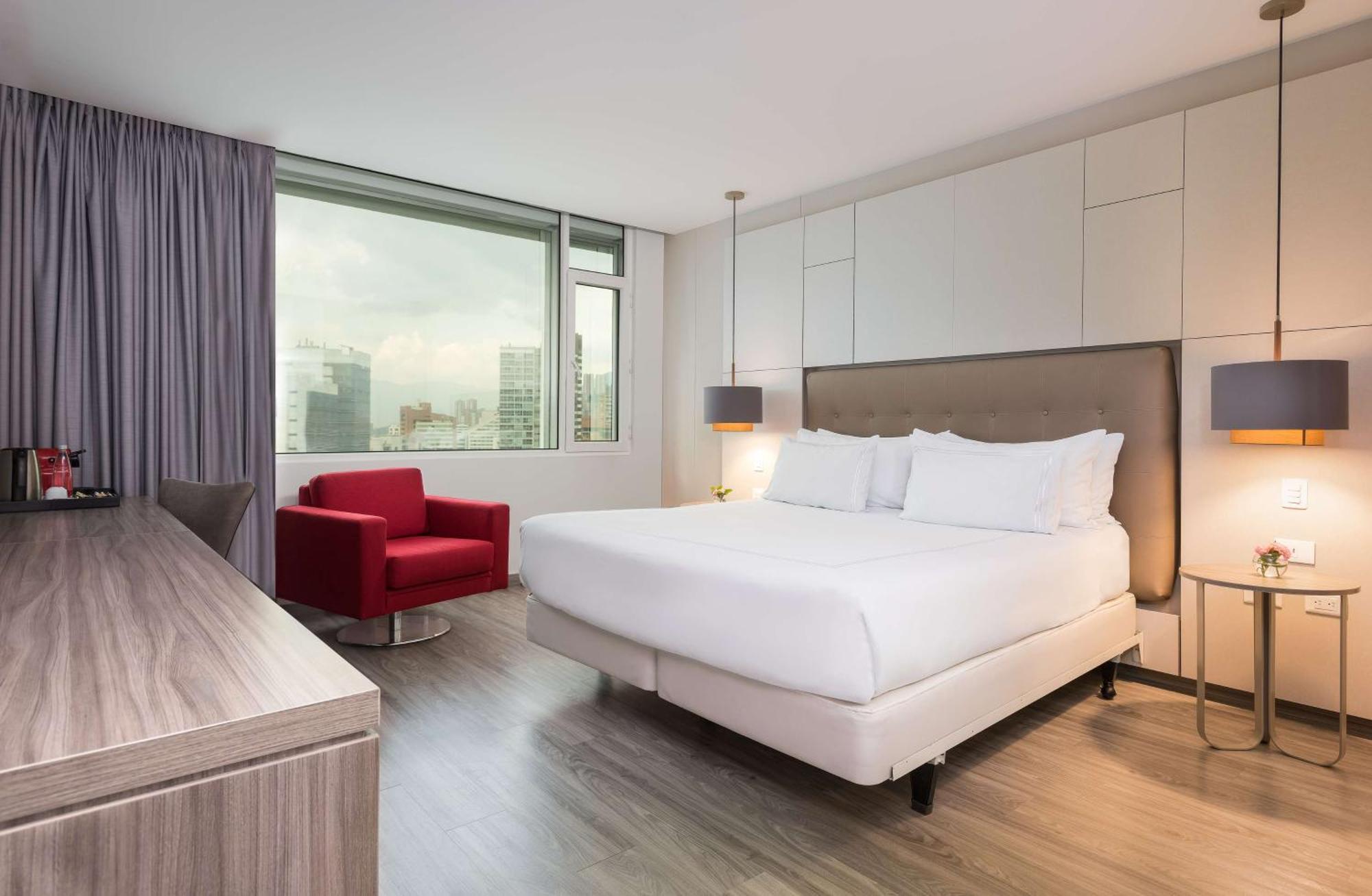 Nh Collection Royal 5* Medellin